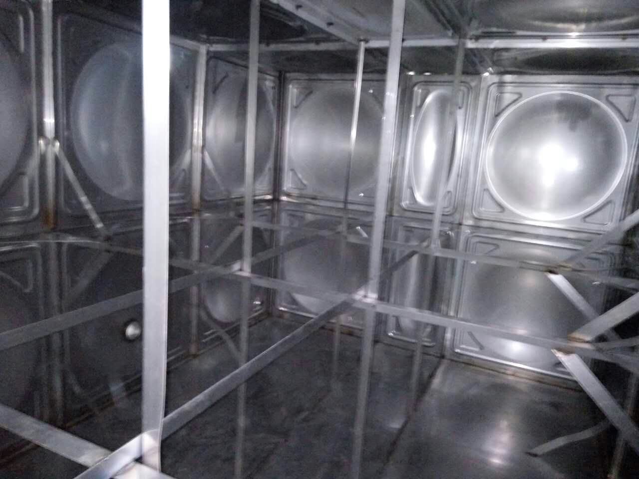 公司完成長春市物貿(mào)酒店不銹鋼水箱60噸1臺